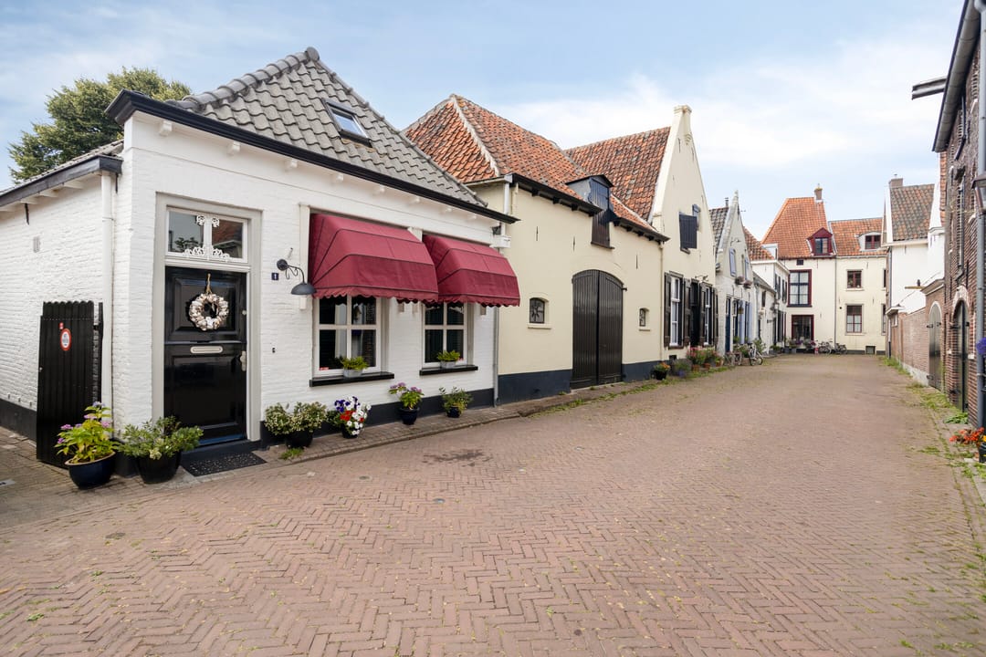 Foto 7 van Heiligegeeststeeg 1