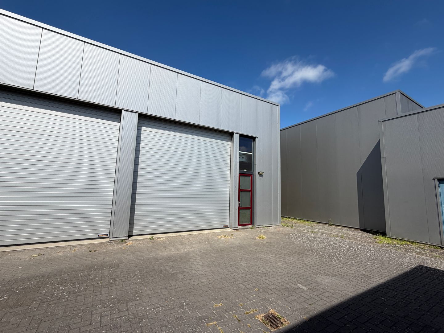 Bekijk foto 3 van Logistiekweg 8