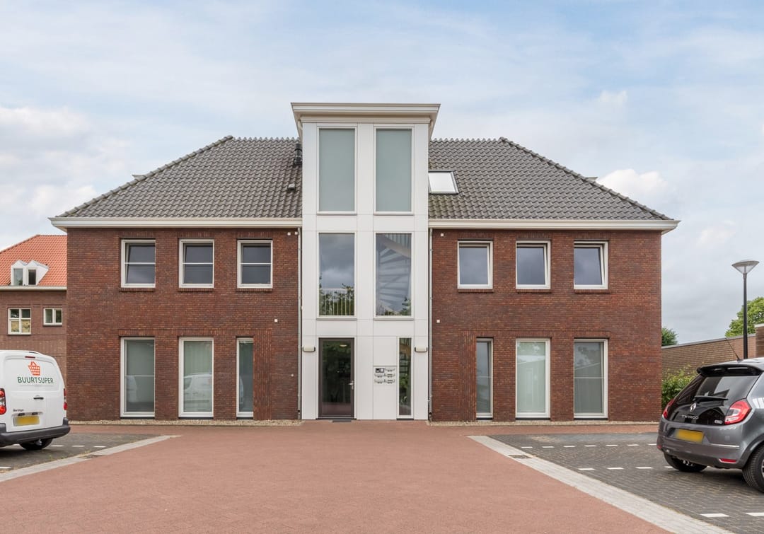 Photo 1 of Nieuwendijk 28-G