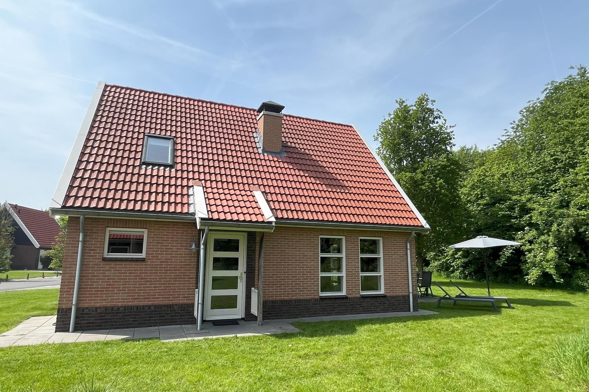2-bedroom freehold villa in Biddinghuizen — photo 2 of 5
