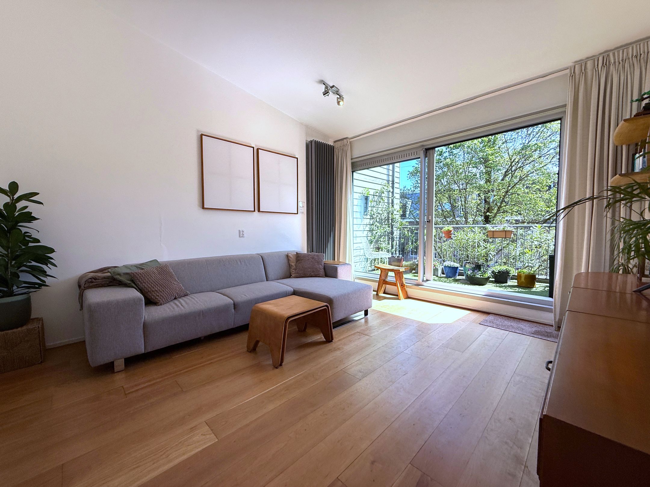 Foto 42 van Vrolikstraat 347-F