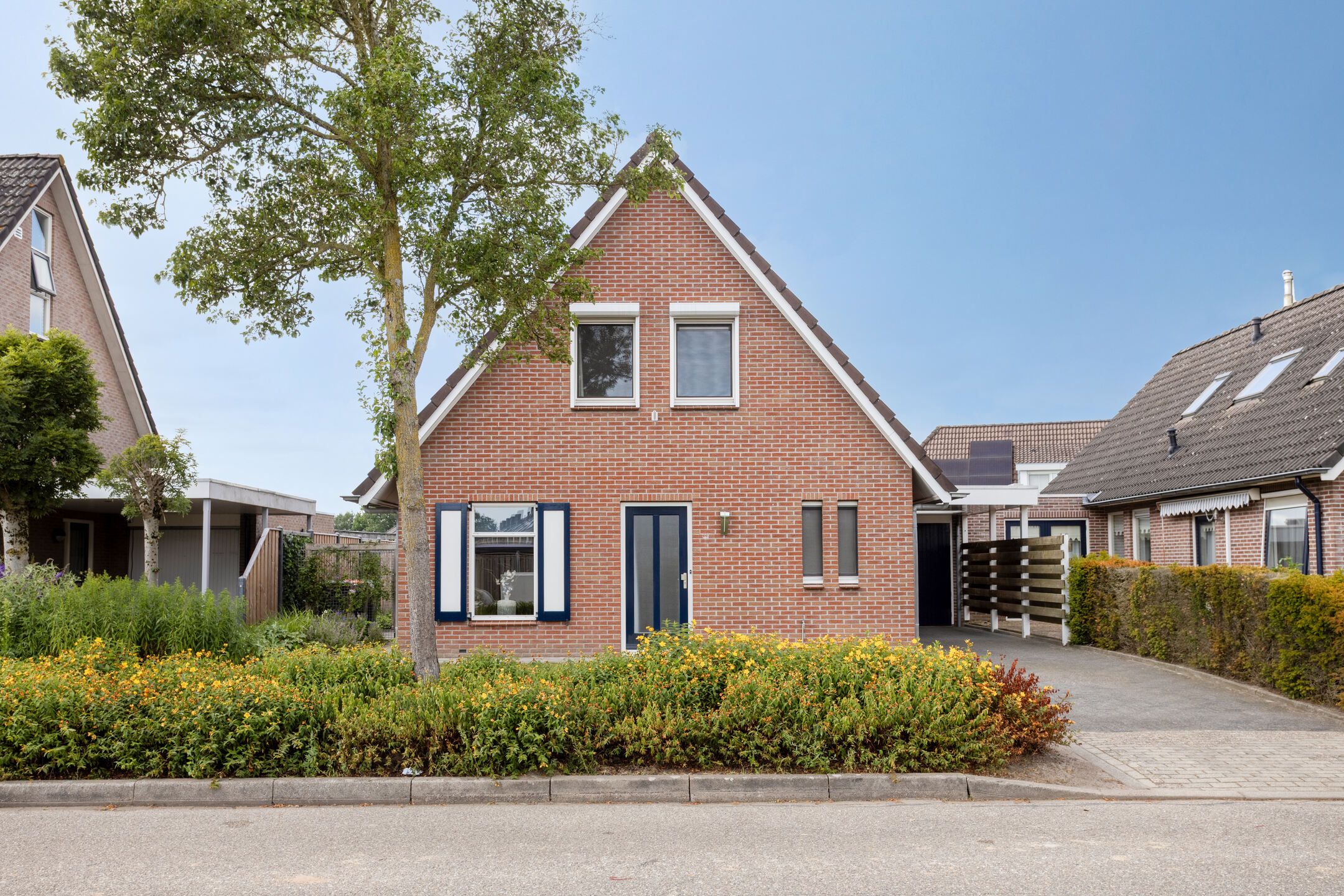 Photo 6 of Oranjestraat 84