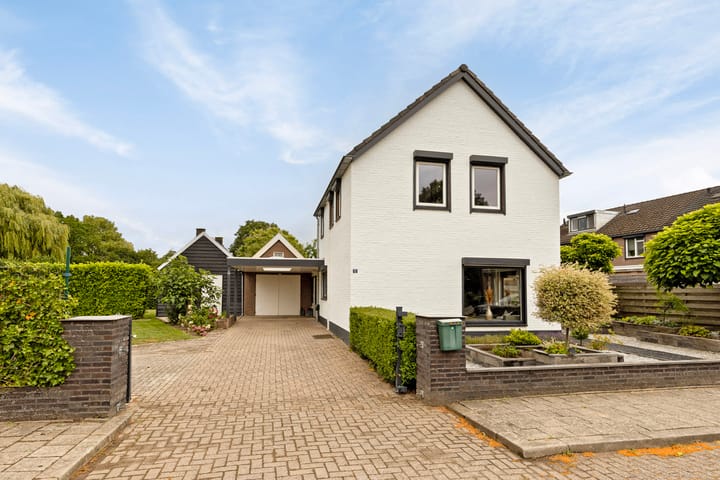 Photo 2 of Wilgenstraat 15