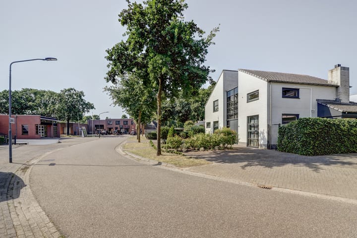 Breedijk 20-22, Helmond