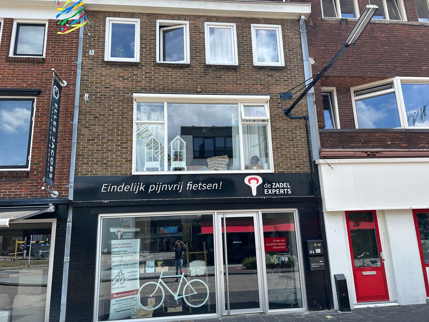 View photo 1 of Wemenstraat 32
