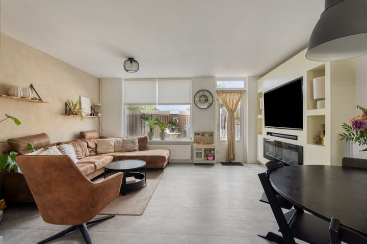 Tussenwoning te koop: Raaphorstpolderweg 3, Gouda