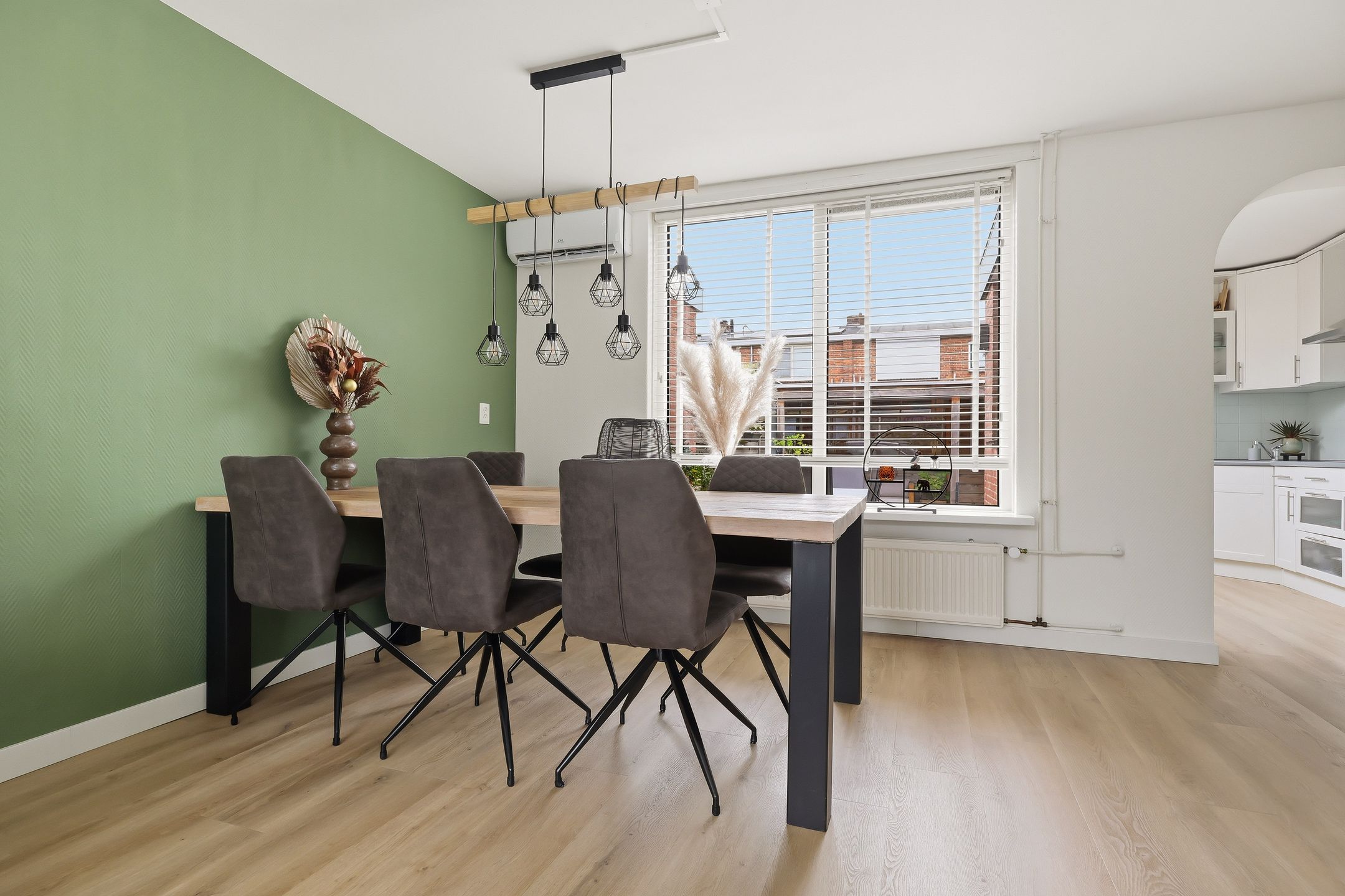 Photo 6 of Hoefbladstraat 4