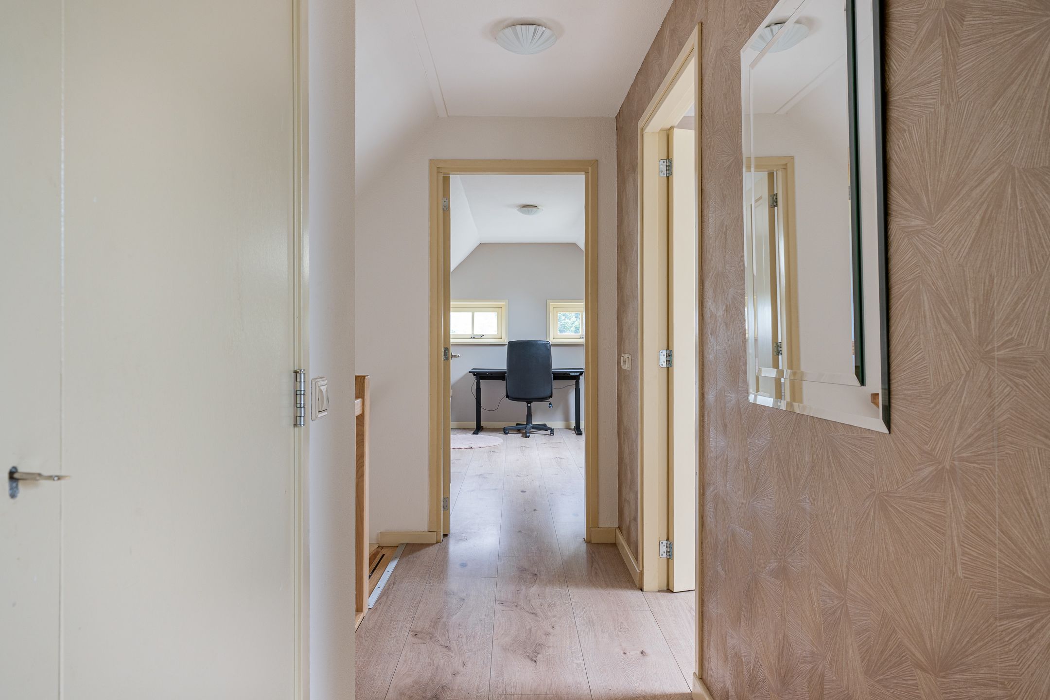 Foto 42 van Eserstraat 18