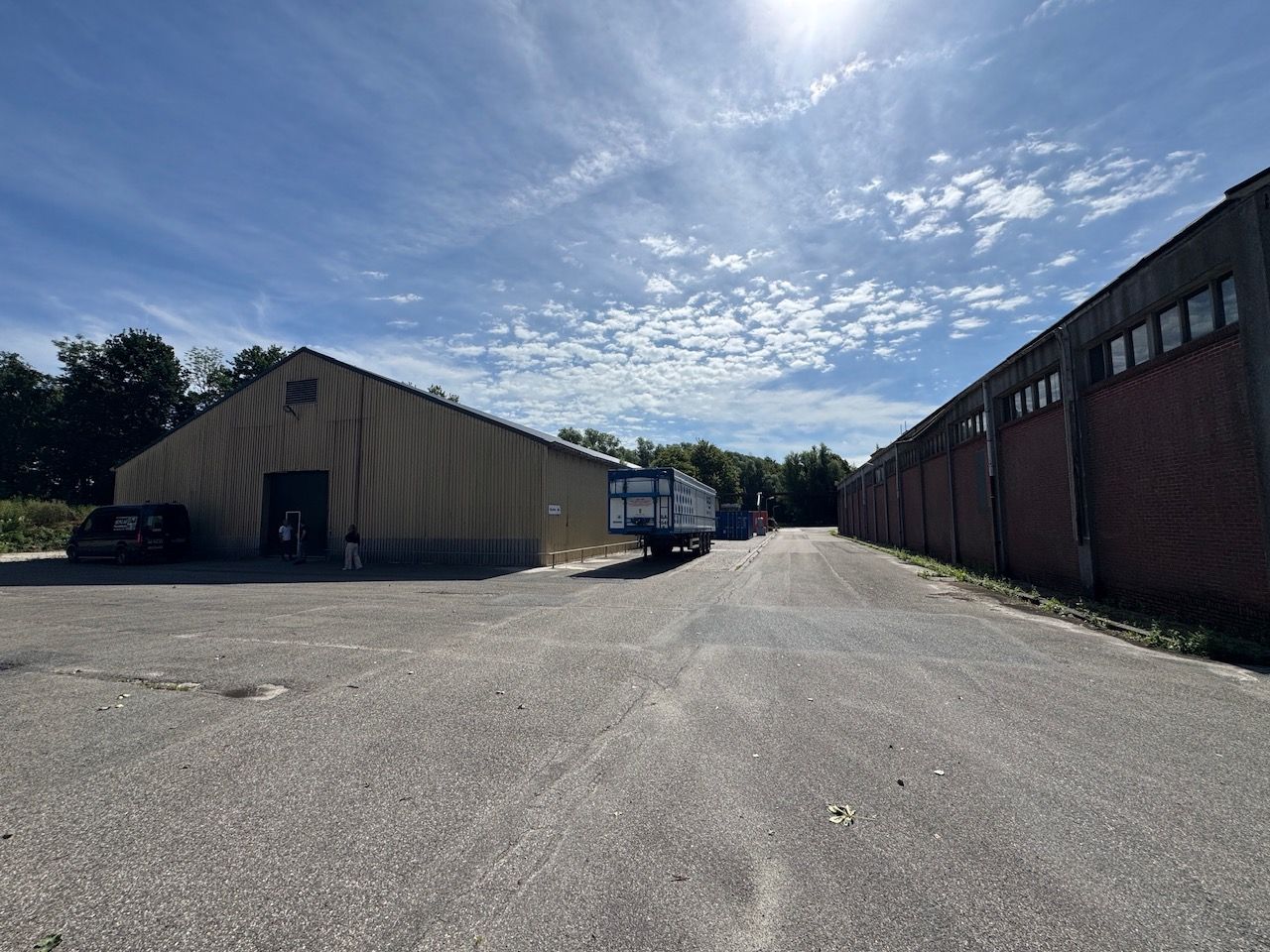 View photo 1 of Mernaweg 48