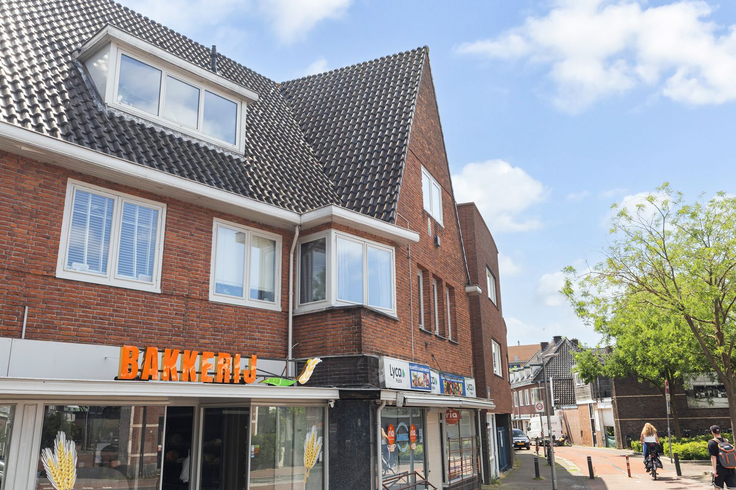 Foto 5 van Eemnesserweg 2-A