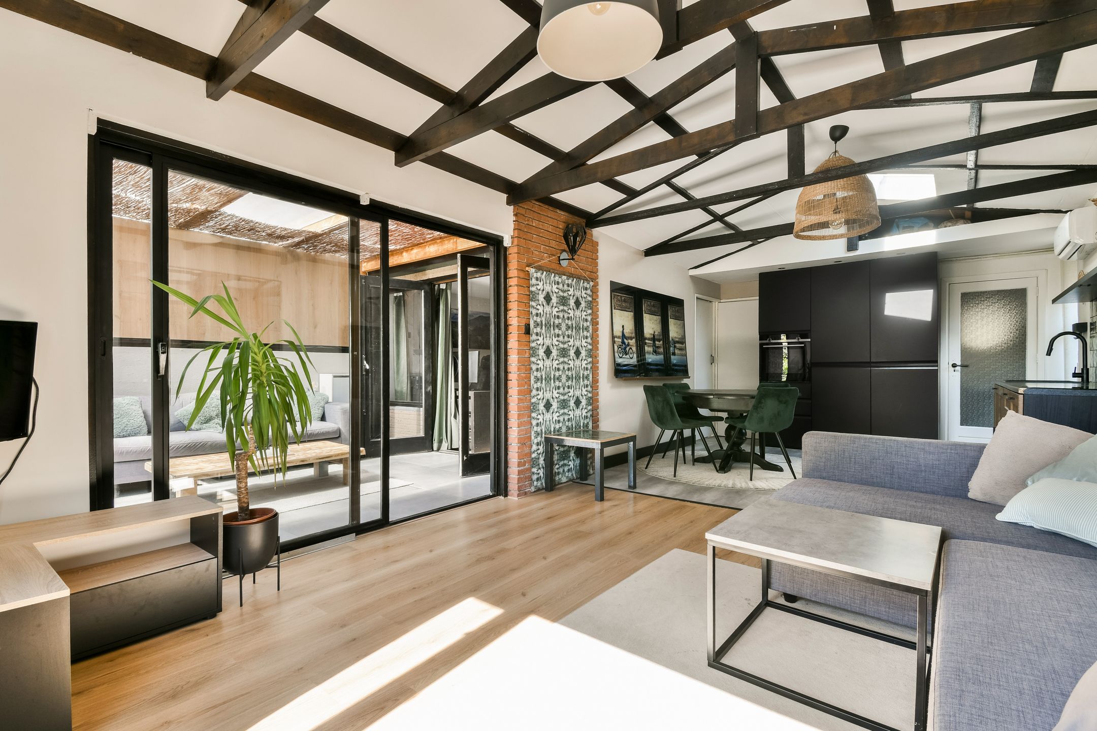 1-bedroom freehold villa in Vijfhuizen — photo 2 of 5