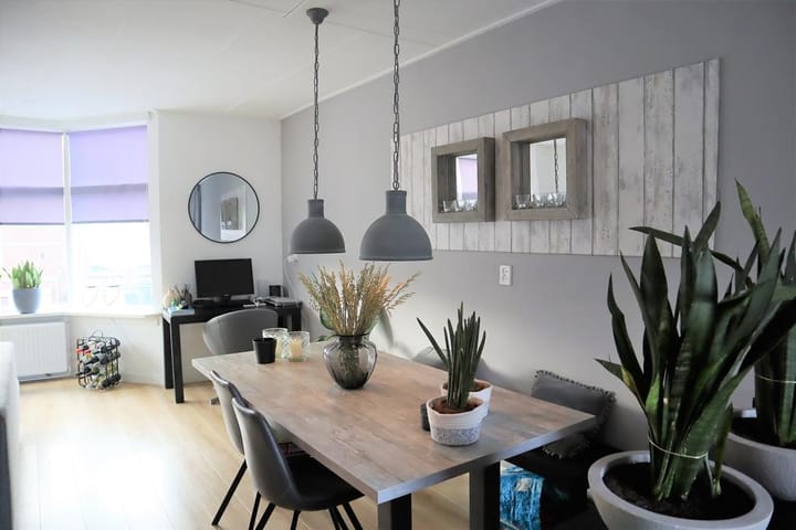 Foto 5 van Laat 8