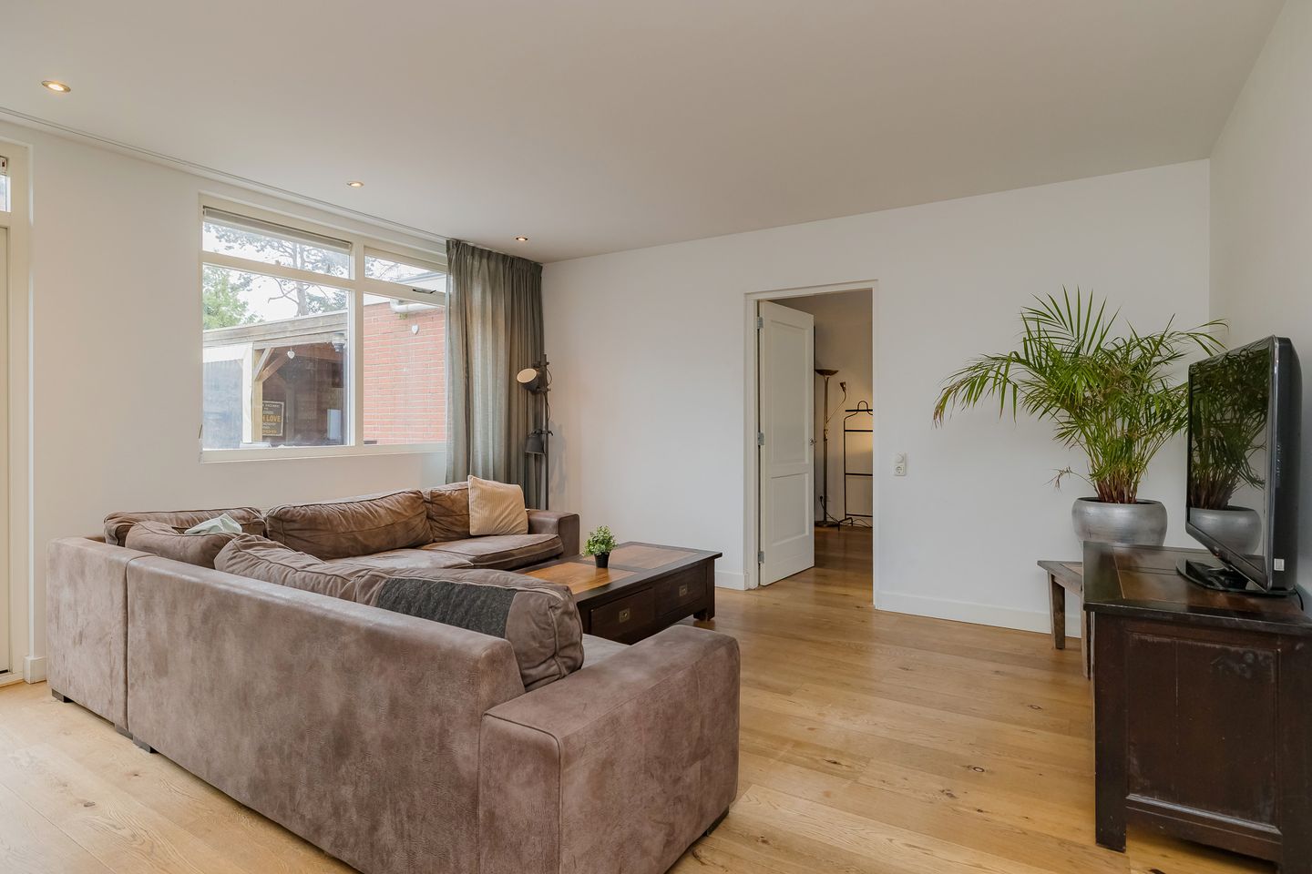 Photo 14 of Leidsemeerstraat 25