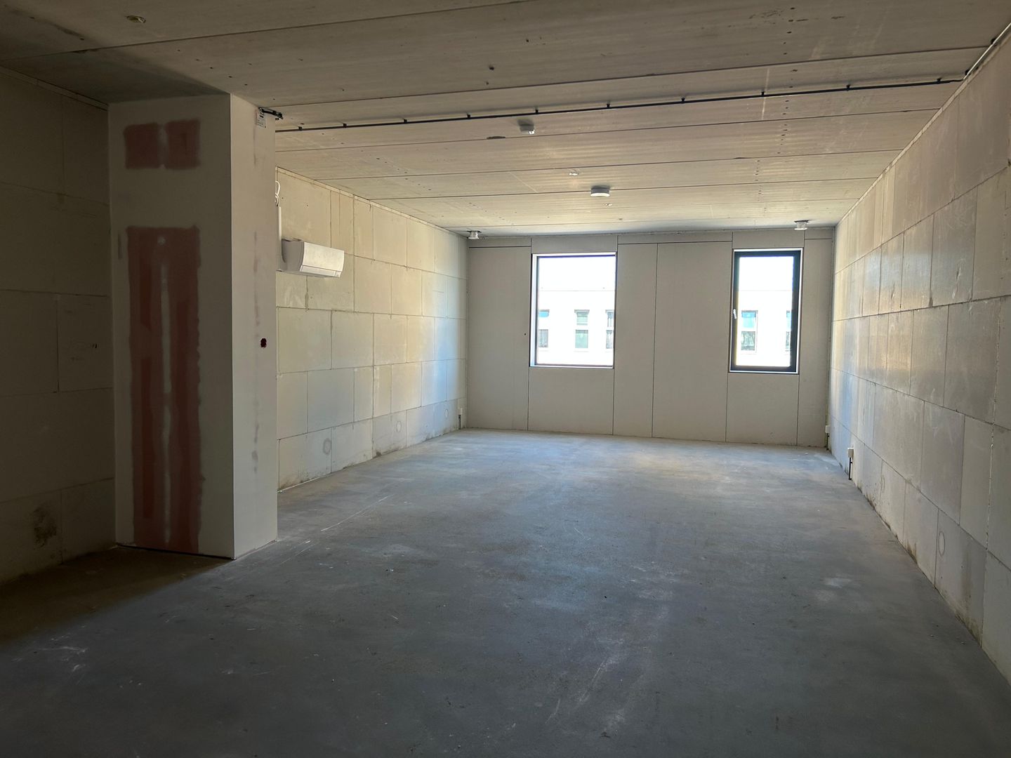 View photo 3 of Treubstraat 21-U301