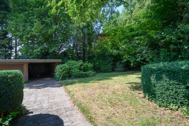 Twee-onder-één-kap te koop: Metelerkampweg 35, Leuvenheim
