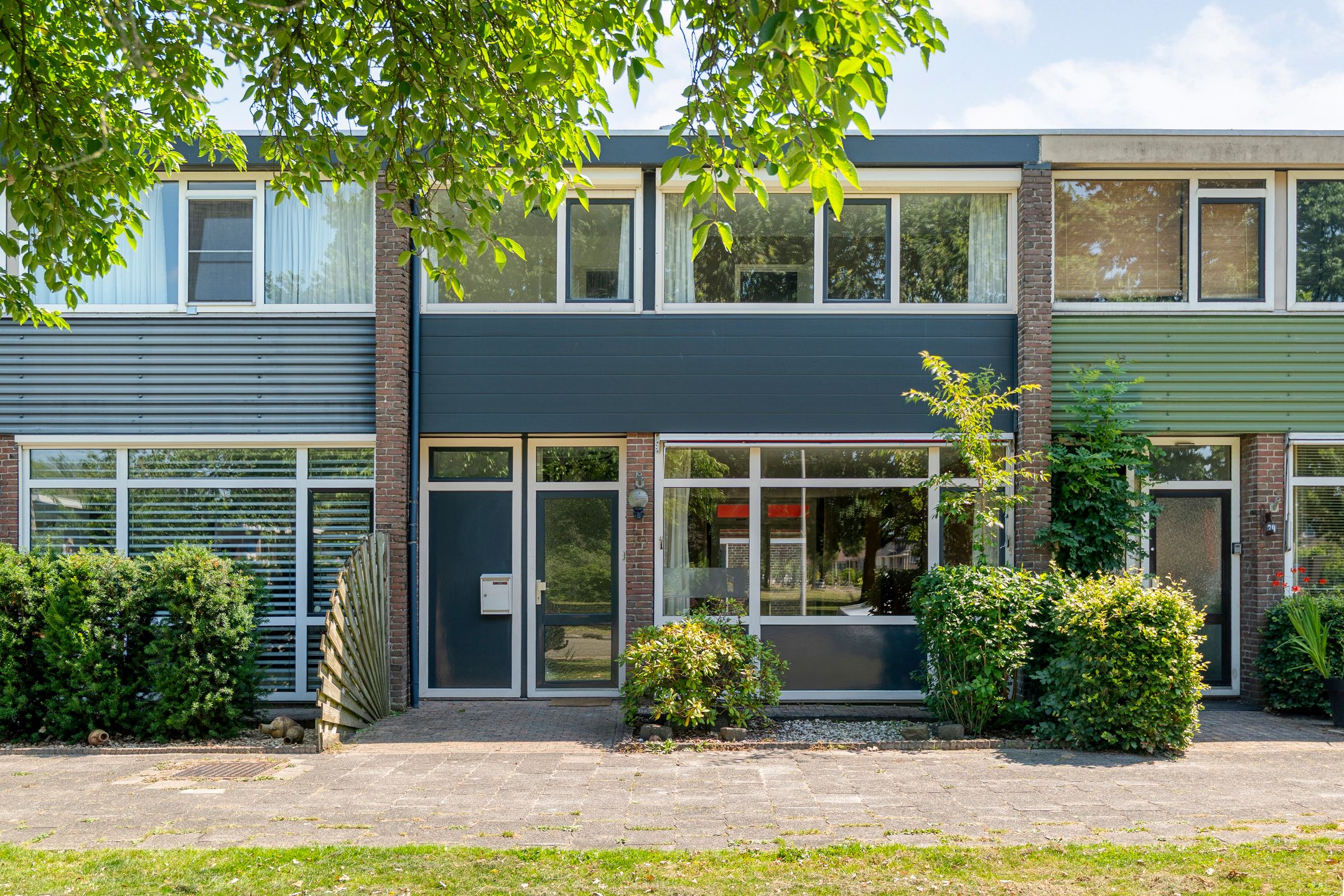 Middenweg 77 