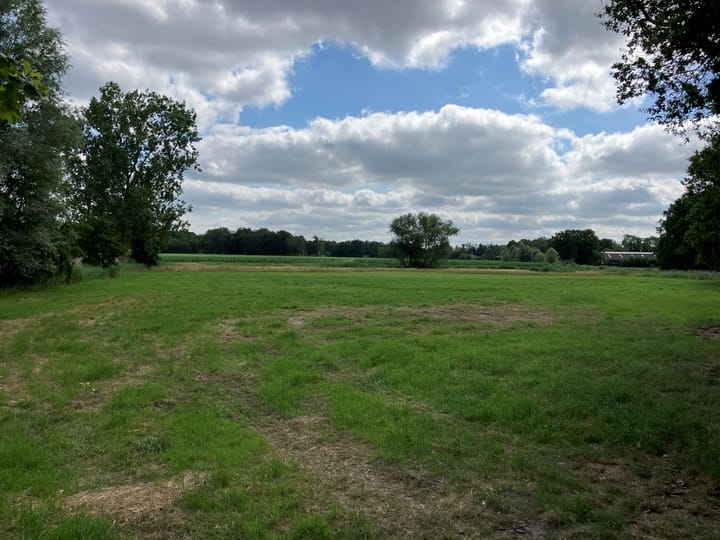 Bruggerhuizen, Leende
