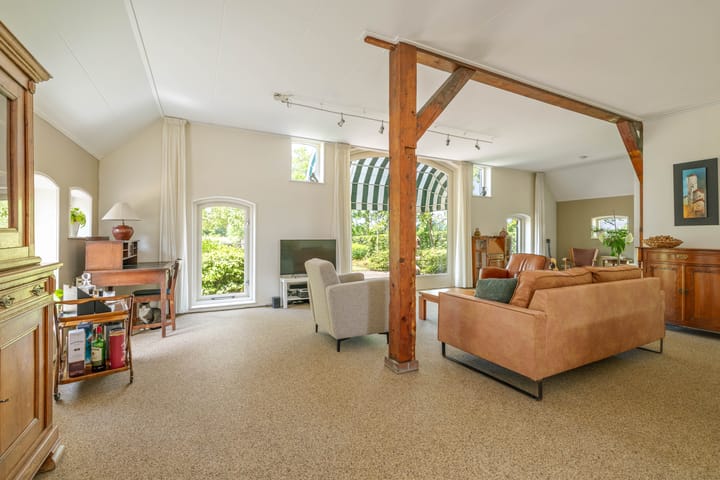 Vrijstaande woning te koop: Dwarsdijk 6, Laren (Ge)
