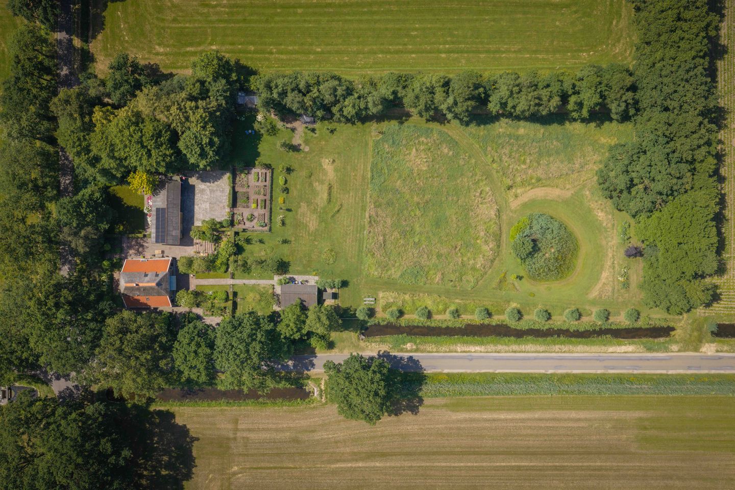 Photo 74 of Dwarsdijk 6