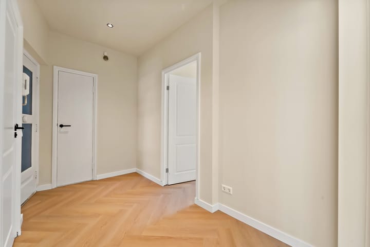Appartement te koop: Cornelis Houtmanstraat 84, 'S-Gravenhage