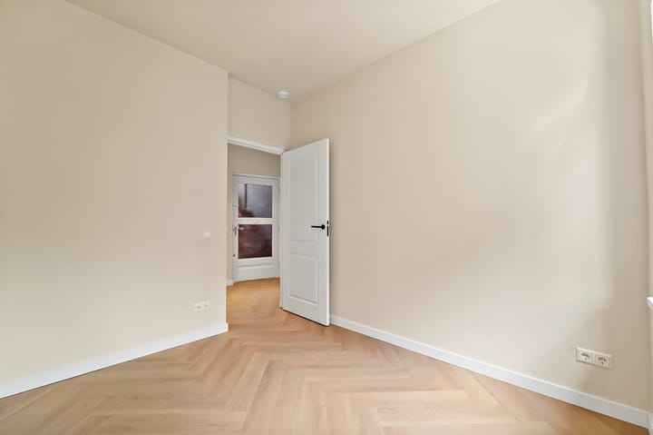 Appartement te koop: Cornelis Houtmanstraat 84, 'S-Gravenhage
