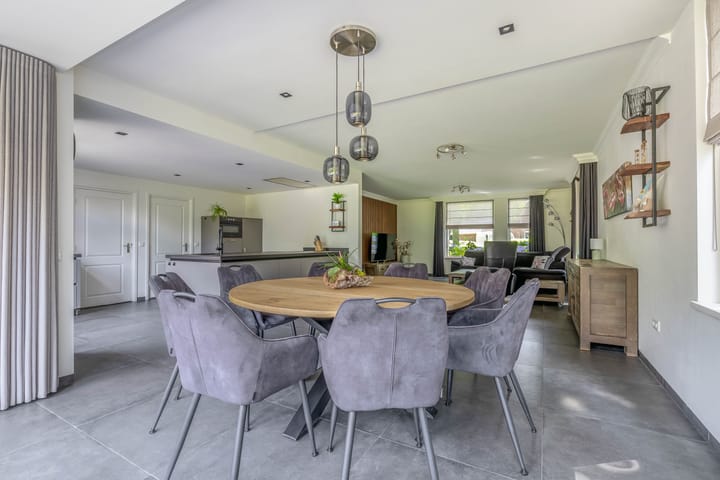 Vrijstaande woning te koop: De Vliegert 18, Hapert
