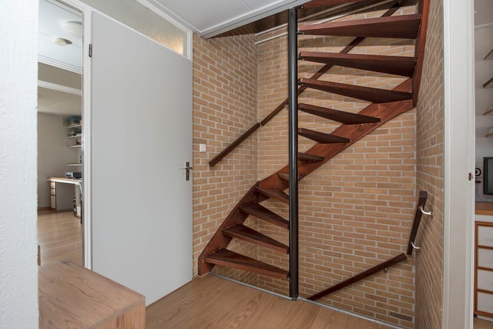 Twee-onder-één-kap te koop: Loweg 4, Hengelo