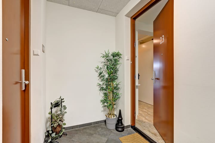 Appartement te koop: Tussenzicht 23, Waddinxveen