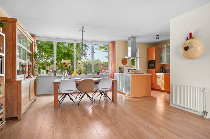 Tussenwoning te koop: Bergsingel 61, Deventer