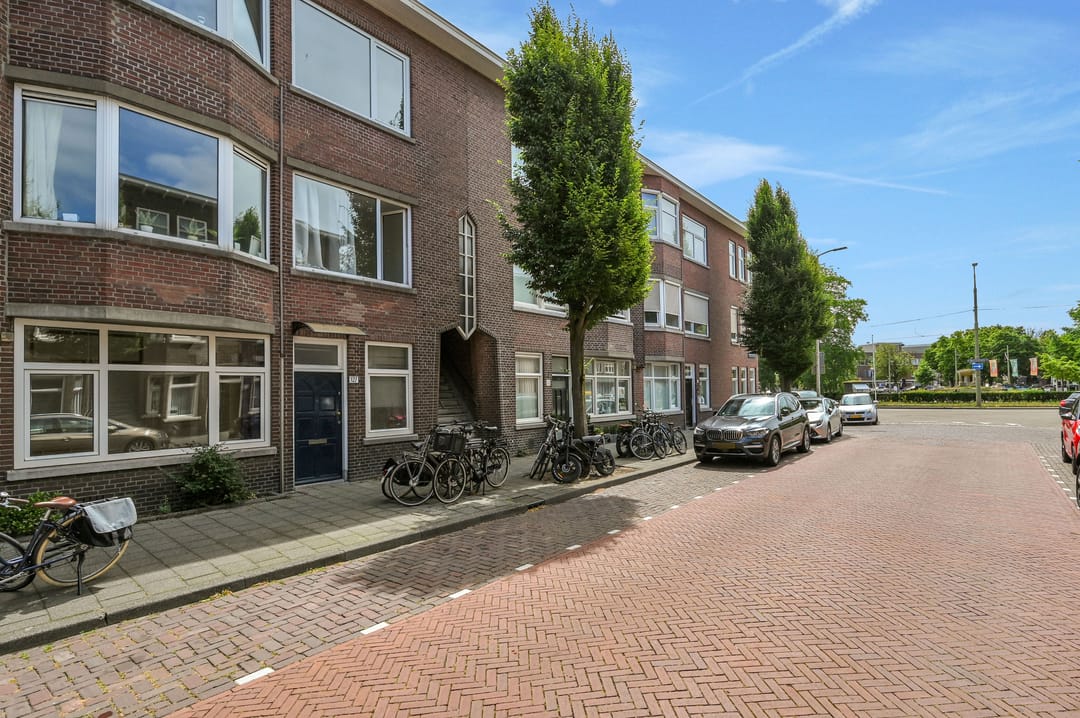 Photo 28 of Stuyvesantstraat 127