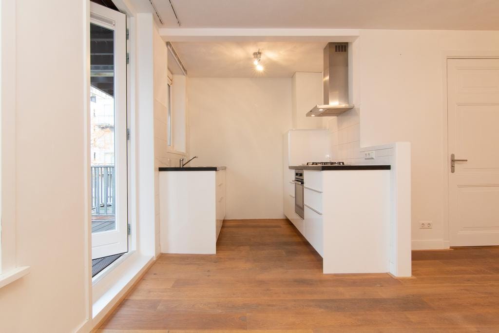 Photo 2 of Burmanstraat 29-2