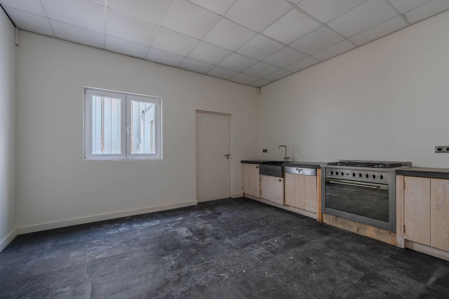 View photo 4 of Laurens Janszoon Costerstraat 36