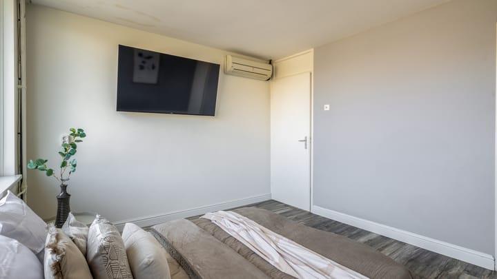 Tussenwoning te koop: Dorpsstraat 11, Zegveld