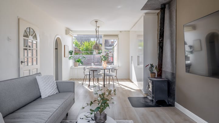 Tussenwoning te koop: Dorpsstraat 11, Zegveld