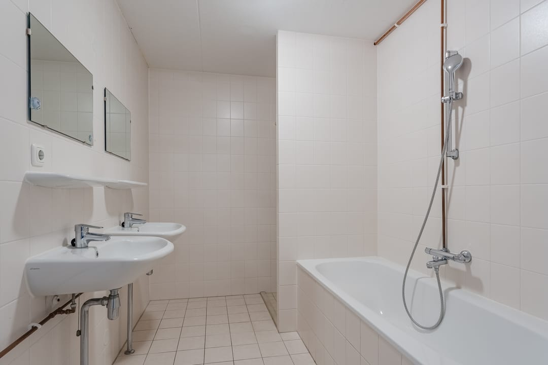 Photo 11 of Louise Henriëttestraat 103