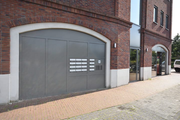 Appartement te koop: Jonkheer Hobbe Baerdt van Sminiaplein 23, Burgum