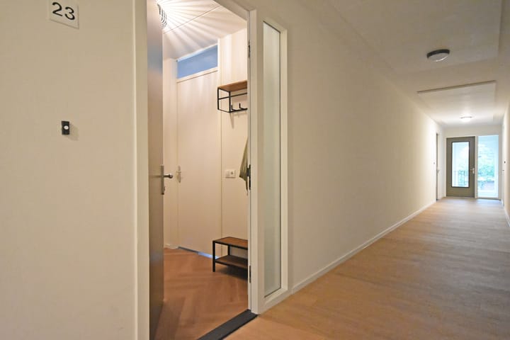 Appartement te koop: Jonkheer Hobbe Baerdt van Sminiaplein 23, Burgum