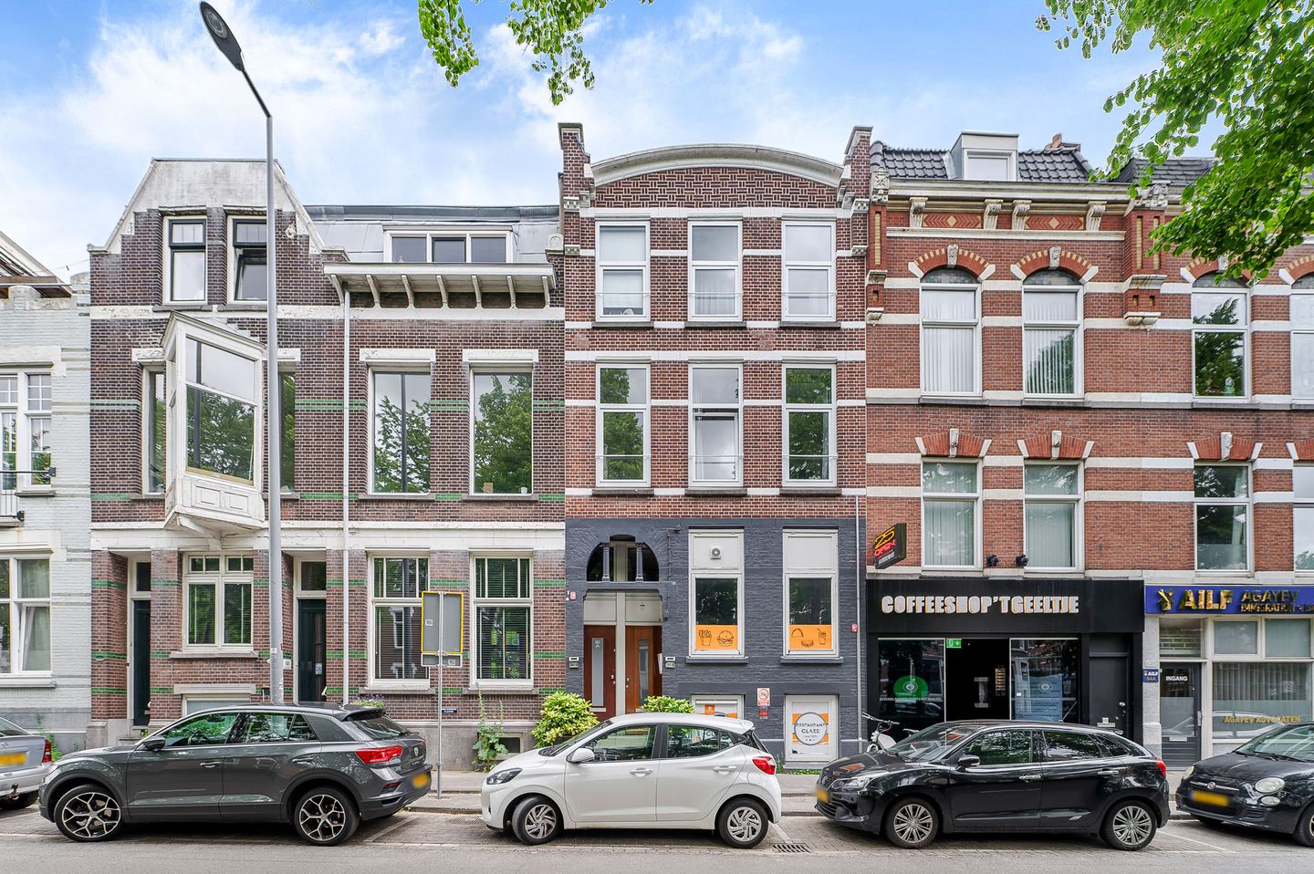 Bekijk foto 1 van Claes de Vrieselaan 90-A