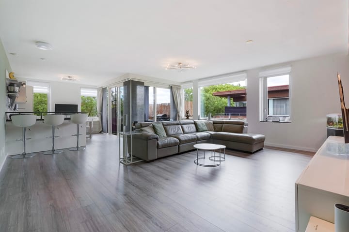 Appartement te koop: Van der Hoogenhof 3, 'S-Gravenhage