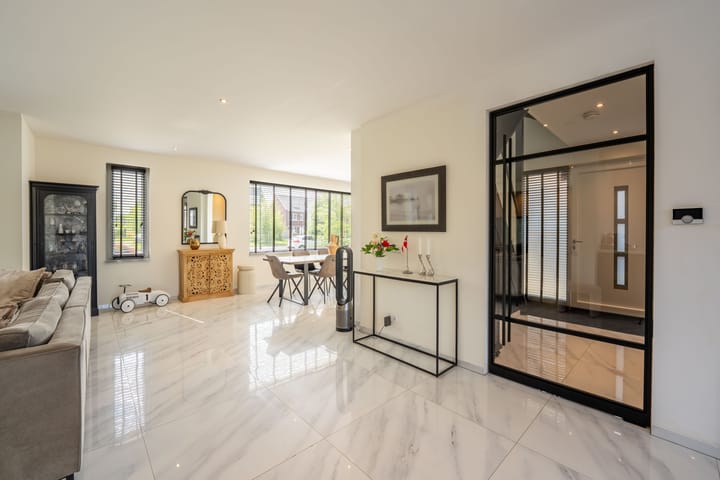 Vrijstaande woning te koop: Nobellaan 45, Almere