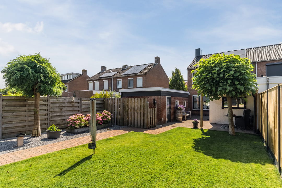 Photo 43 of Margrietstraat 18