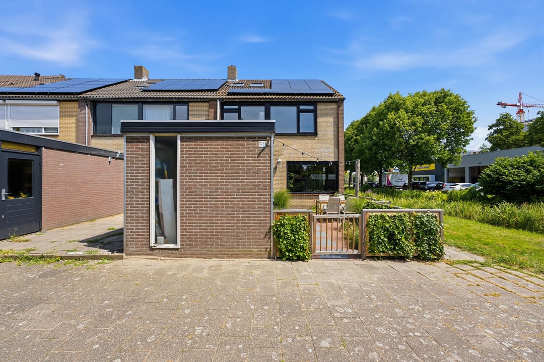 Photo 38 of Gerard Dousingel 31