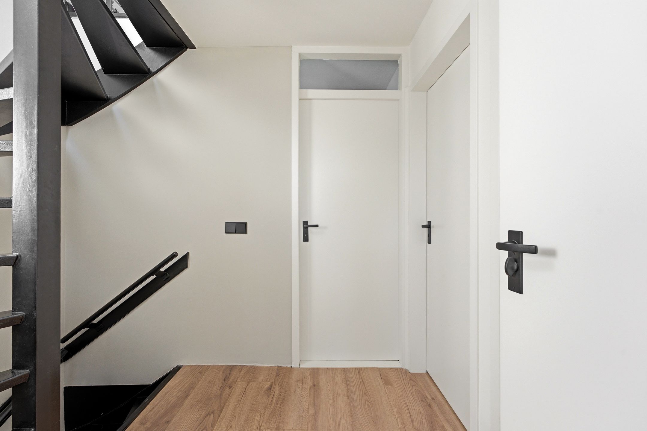 Photo 15 of Gerard Dousingel 31