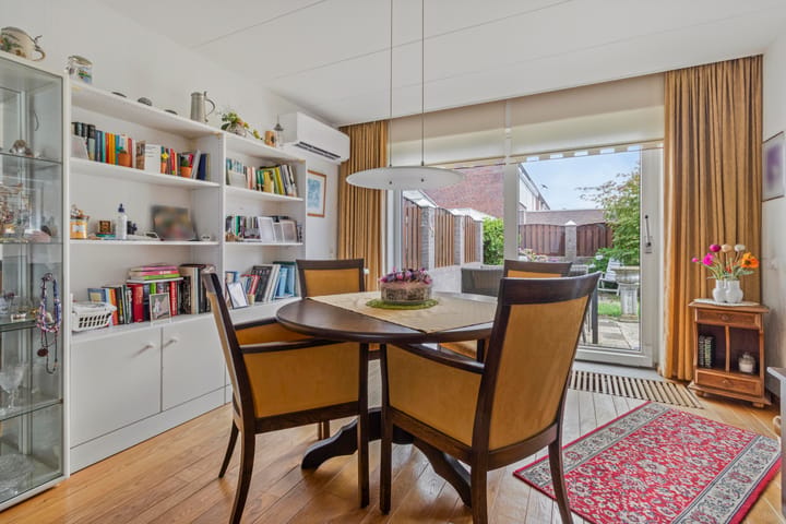 Photo 5 of Ridder Hoenstraat 205