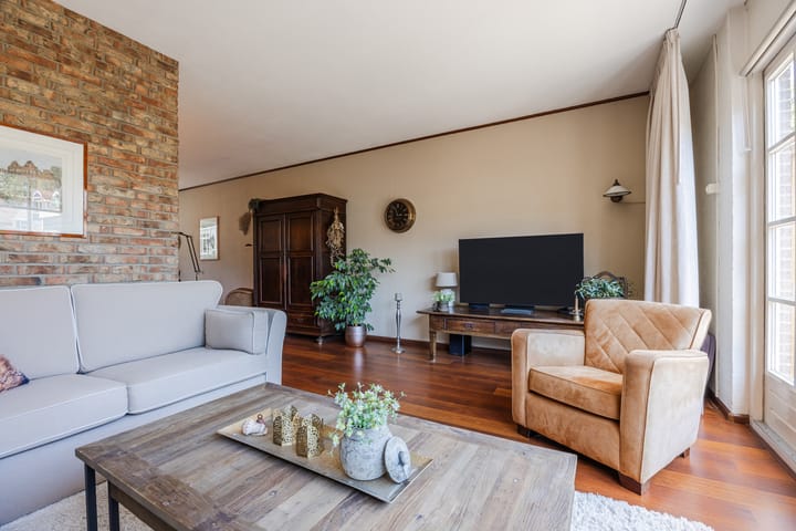 Tussenwoning te koop: Vuurdoorn 34, Hellevoetsluis