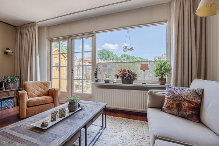 Tussenwoning te koop: Vuurdoorn 34, Hellevoetsluis