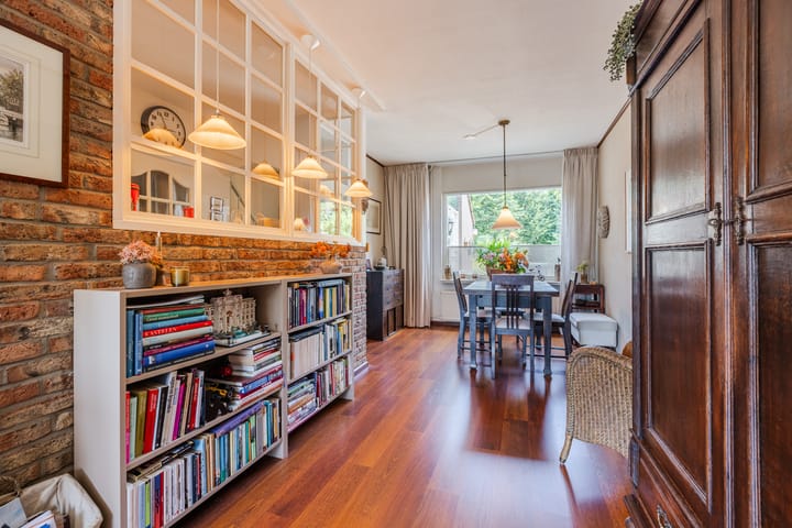 Tussenwoning te koop: Vuurdoorn 34, Hellevoetsluis