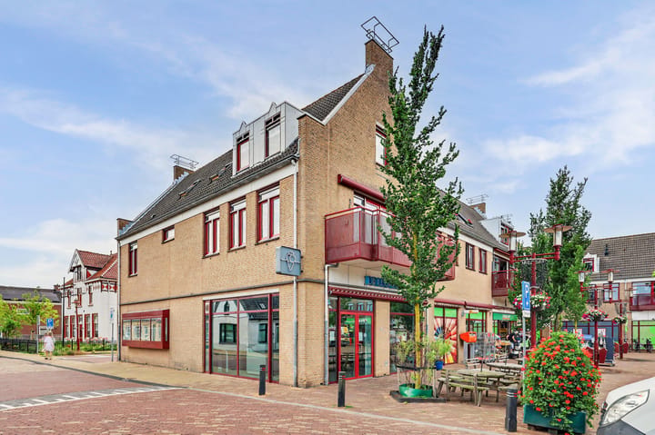 Foto 4 van Dorpsplein 17