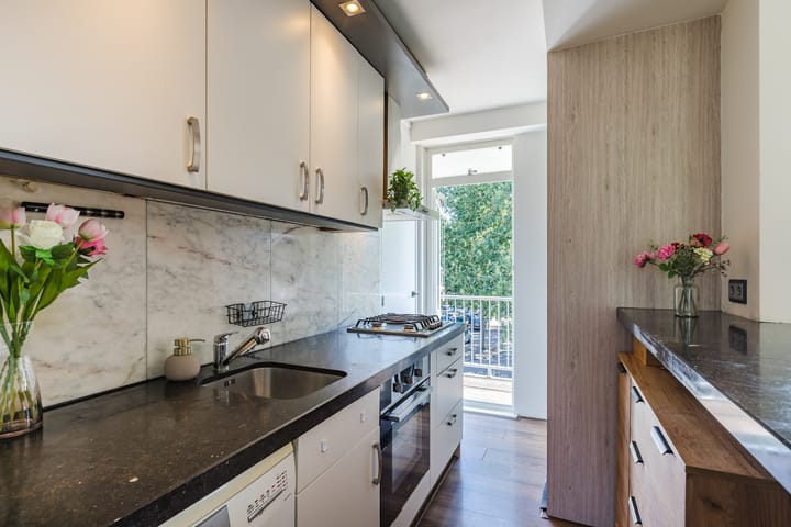 Photo 4 of Dillenburgstraat 30
