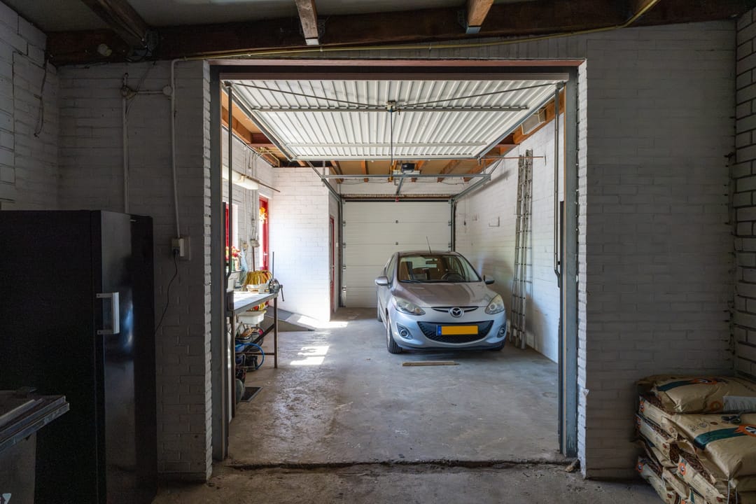 Photo 32 of Jan Oomsstraat 27